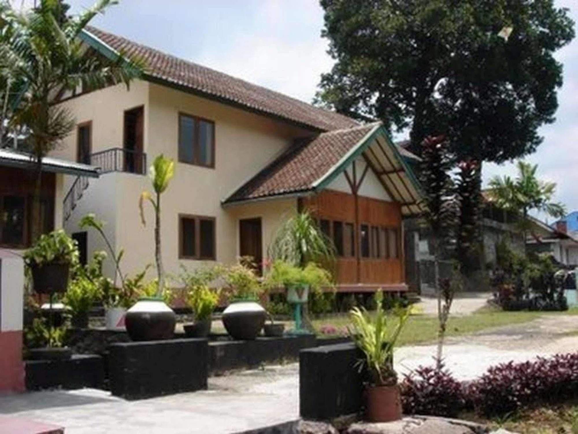 Villa Tunas Alam Mutiara Puncak Exterior foto